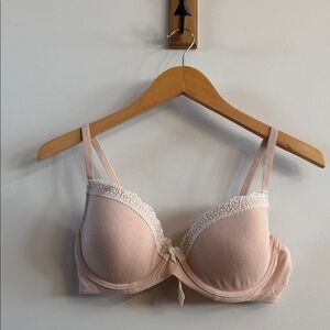 Gilligan & O’Malley Elegant Lace-Trimmed Nude Bra – Size 36C